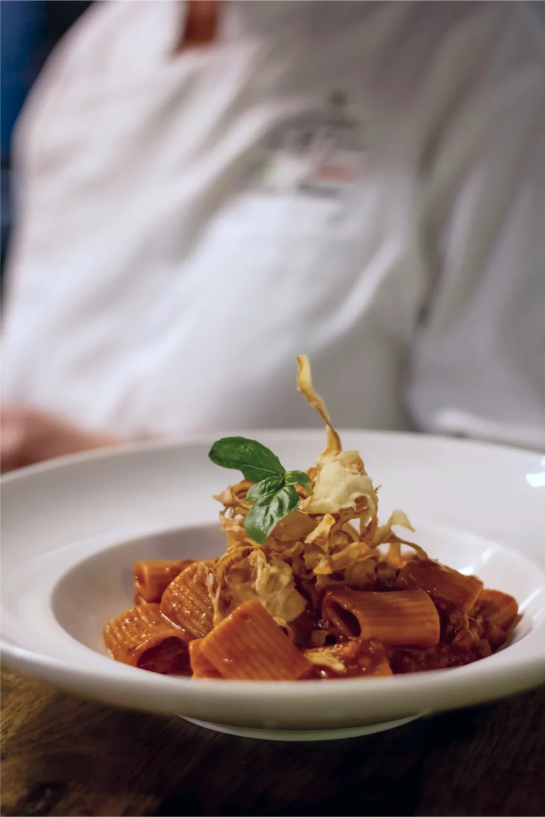 Piatto di pasta servito in sala